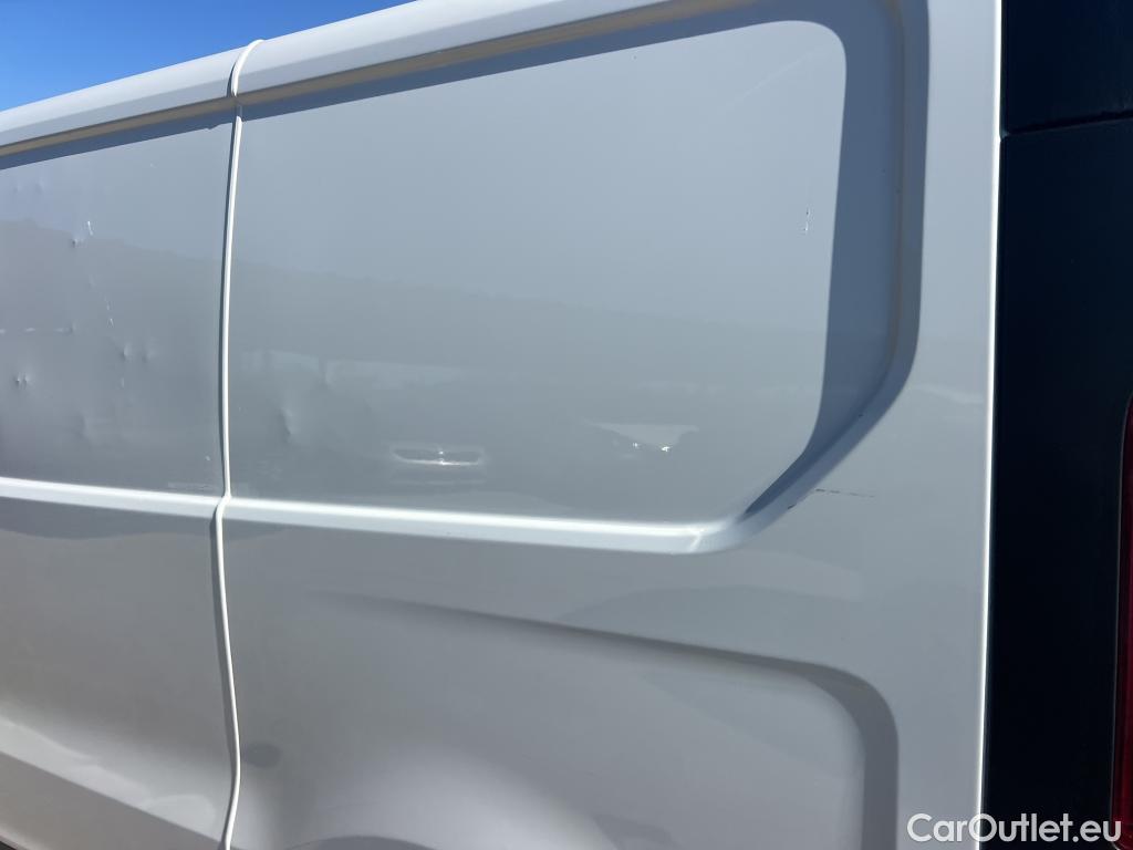  Renault  Trafic RENAULT  / 2021 / 4P / furgón Furgón L1H1 Blue dCi 81 Kw (110 CV) #8