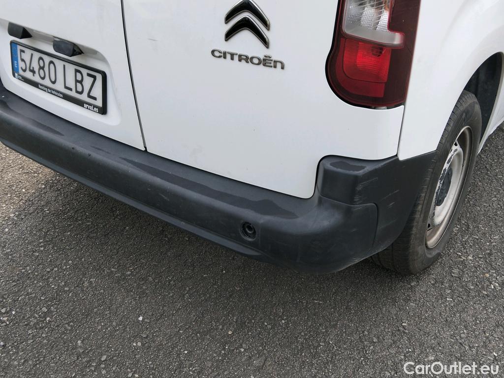  Citroen  Berlingo CITROEN  / 2018 / 4P / monovolumen compacto Talla M BlueHDi 100 LIVE #23