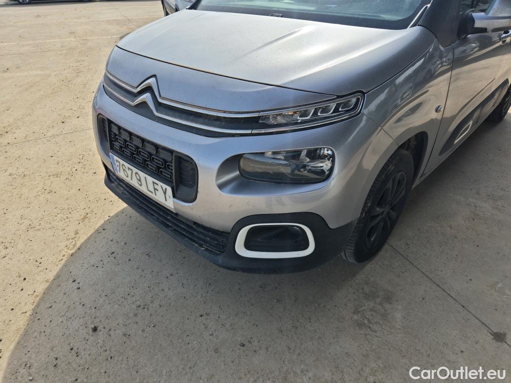  Citroen  Berlingo CITROEN  / 2018 / 5P / monovolumen compacto Talla M BlueHDi 130 S&S 6v 100 AÑOS #26
