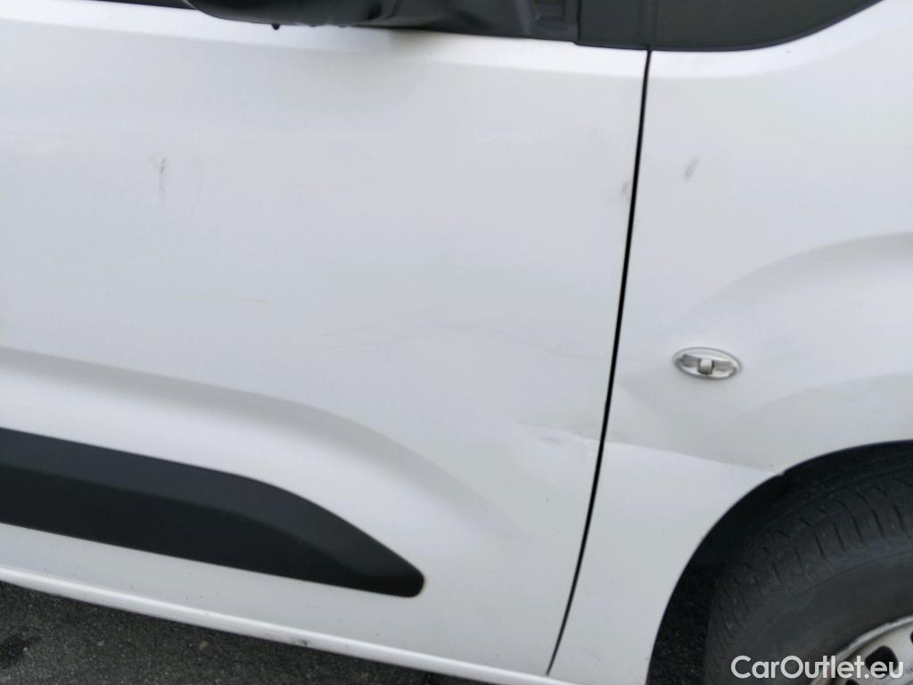  Citroen  Berlingo CITROEN  / 2018 / 4P / monovolumen compacto Talla M BlueHDi 100 LIVE #12