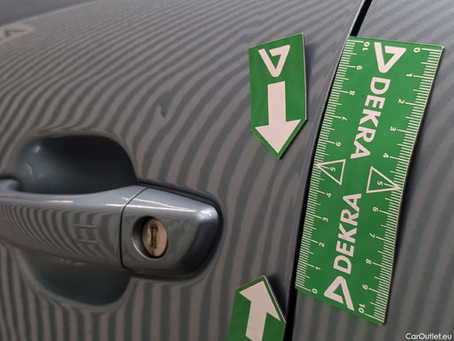  Citroen  C4  Berline Shine Pack 1.2 PureTech 130CV BVA8 E6d #35