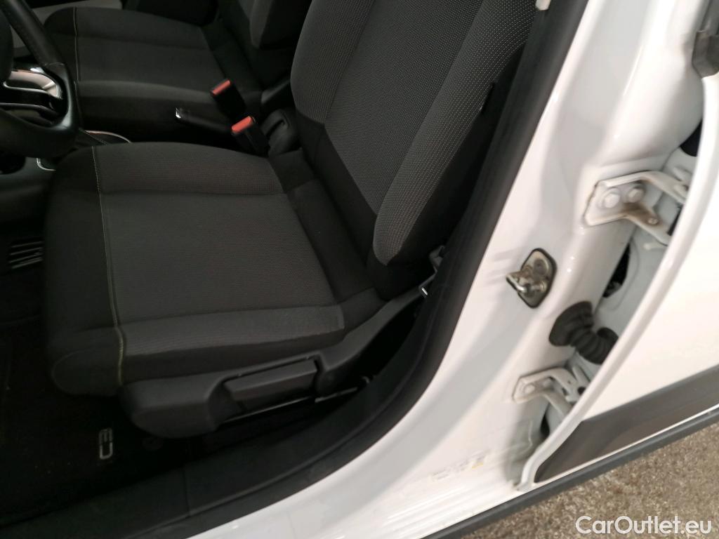  Citroen  C3  Shine 1.2 PureTech 110CV BVA6 E6d #1