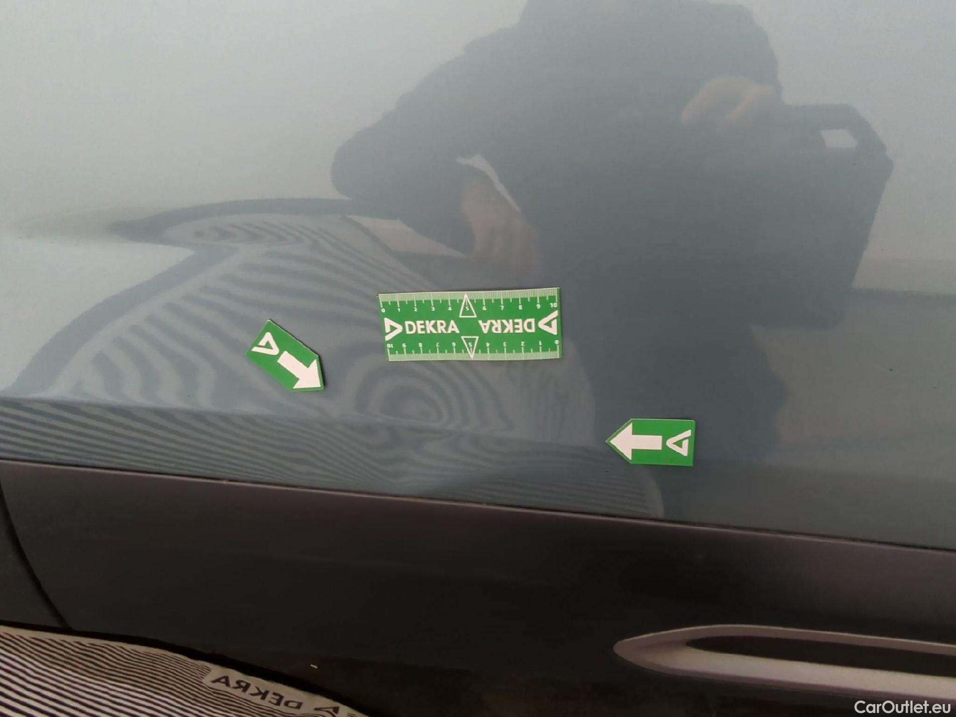  Citroen  C4  Berline Shine Pack 1.2 PureTech 130CV BVA8 E6d #27