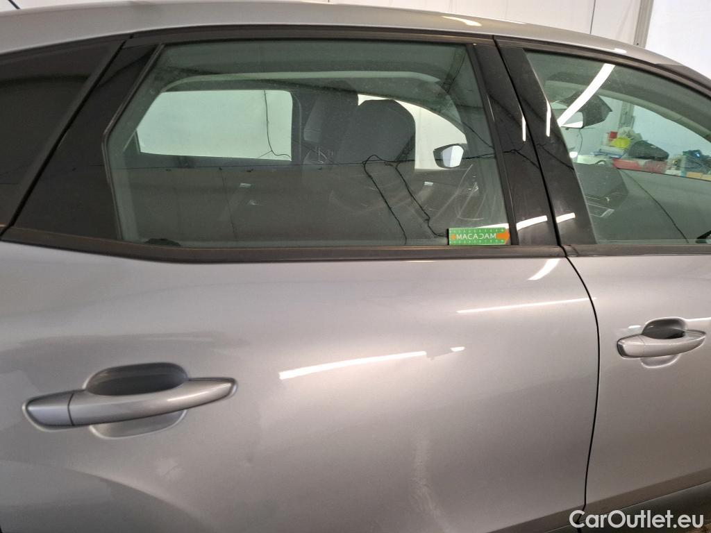  Citroen  C4  Berline Feel Pack 1.2 PureTech 130CV BVA8 6E #99