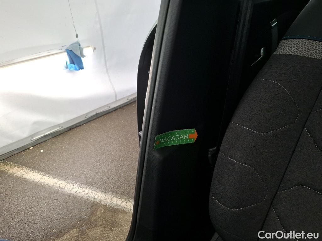  Citroen  C4  Berline Feel Pack 1.2 PureTech 130CV BVA8 6E #55