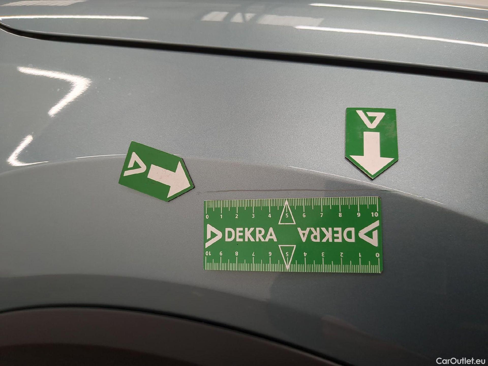  Citroen  C4  Berline Shine Pack 1.2 PureTech 130CV BVA8 E6d #1
