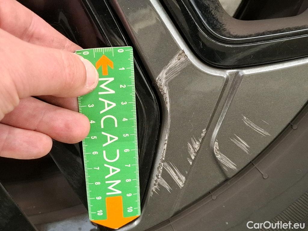  Citroen  C4  Berline Feel Pack 1.2 PureTech 130CV BVA8 6E #10