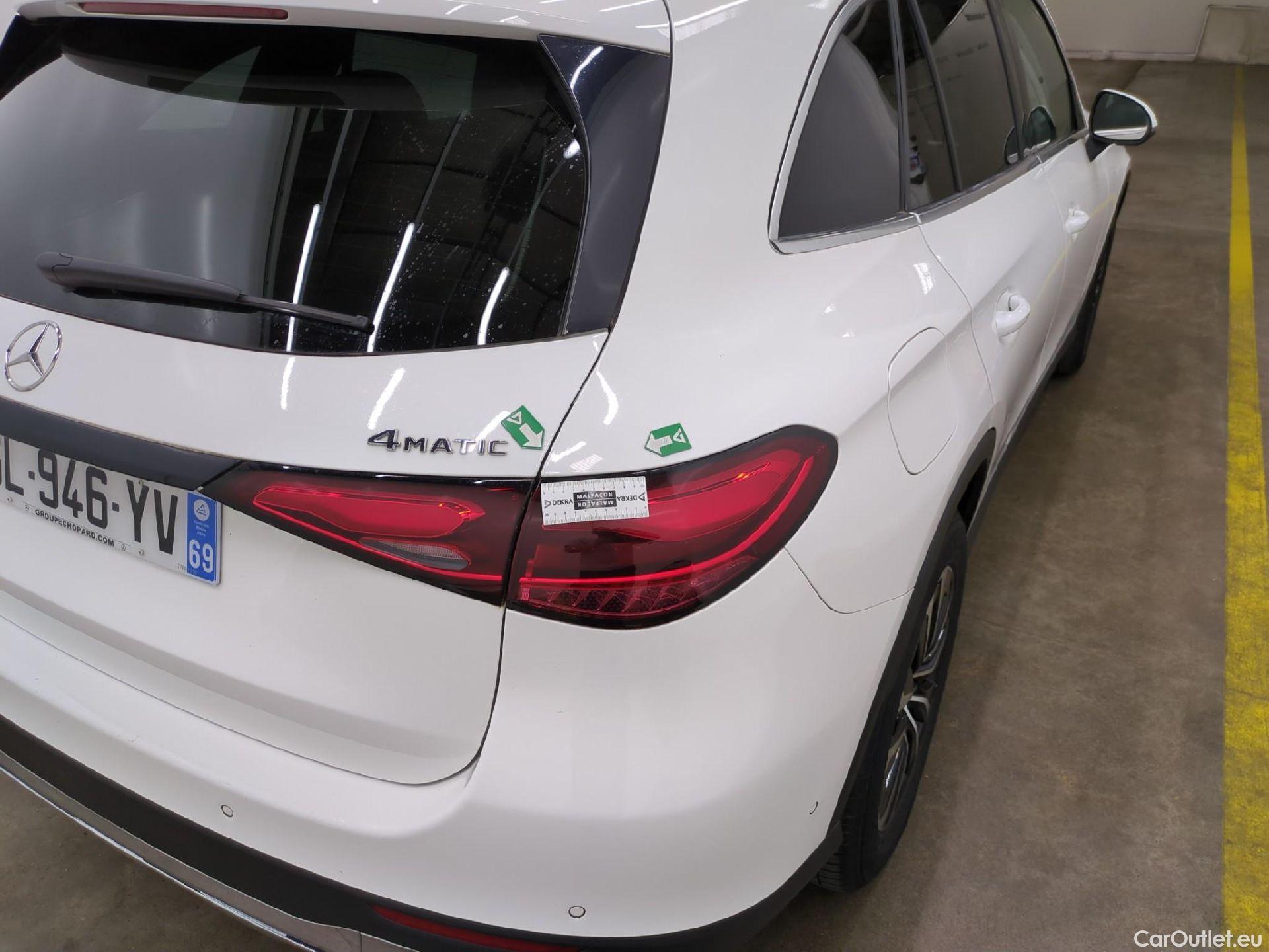  Mercedes  GLC MERCEDES-BENZ  / 2022 / 5P / SUV  220 D BUSINESS LINE 4MATIC #18