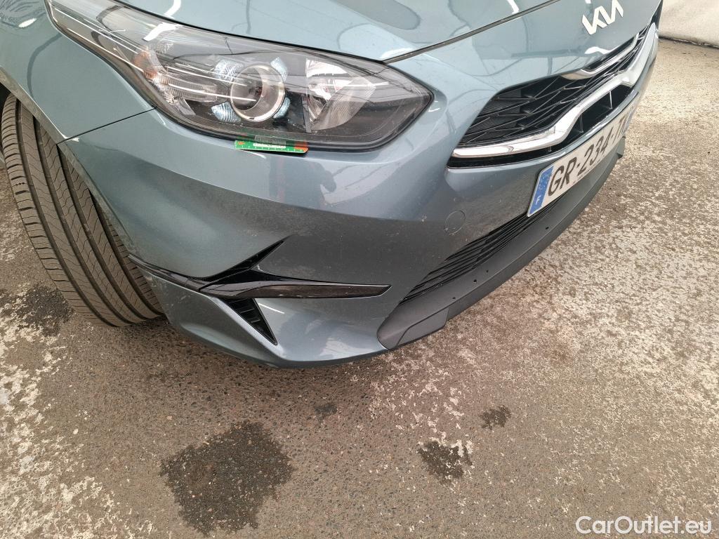  KIA  Cee'd Ceed Sportswagon Active 1.5 T-GDI 160CV BVA7 E6d #15