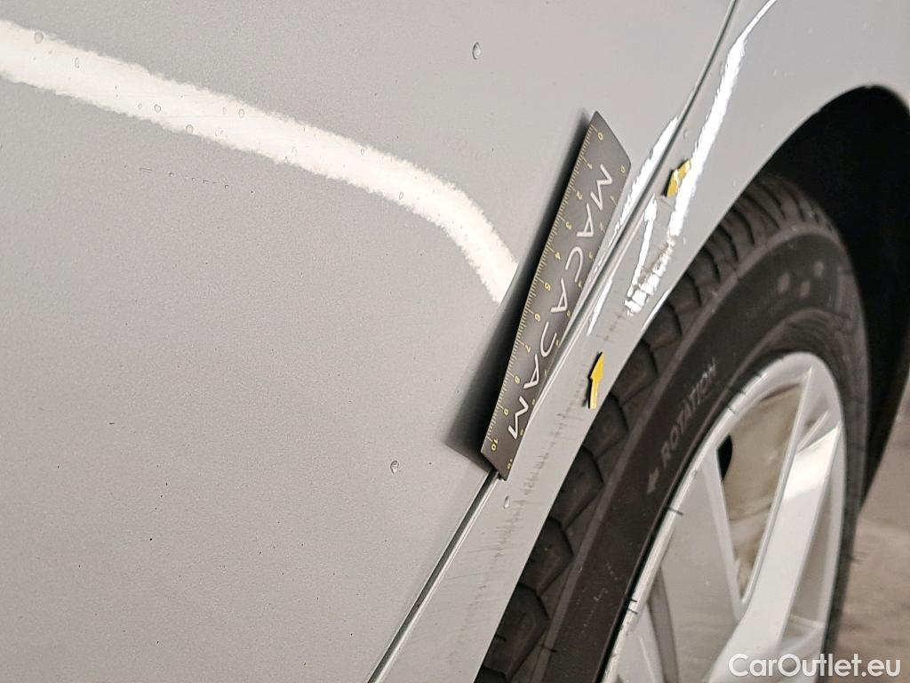  Renault  Clio RENAULT  / 2019 / 5P / Berline Business E-TECH 140 -21 #4