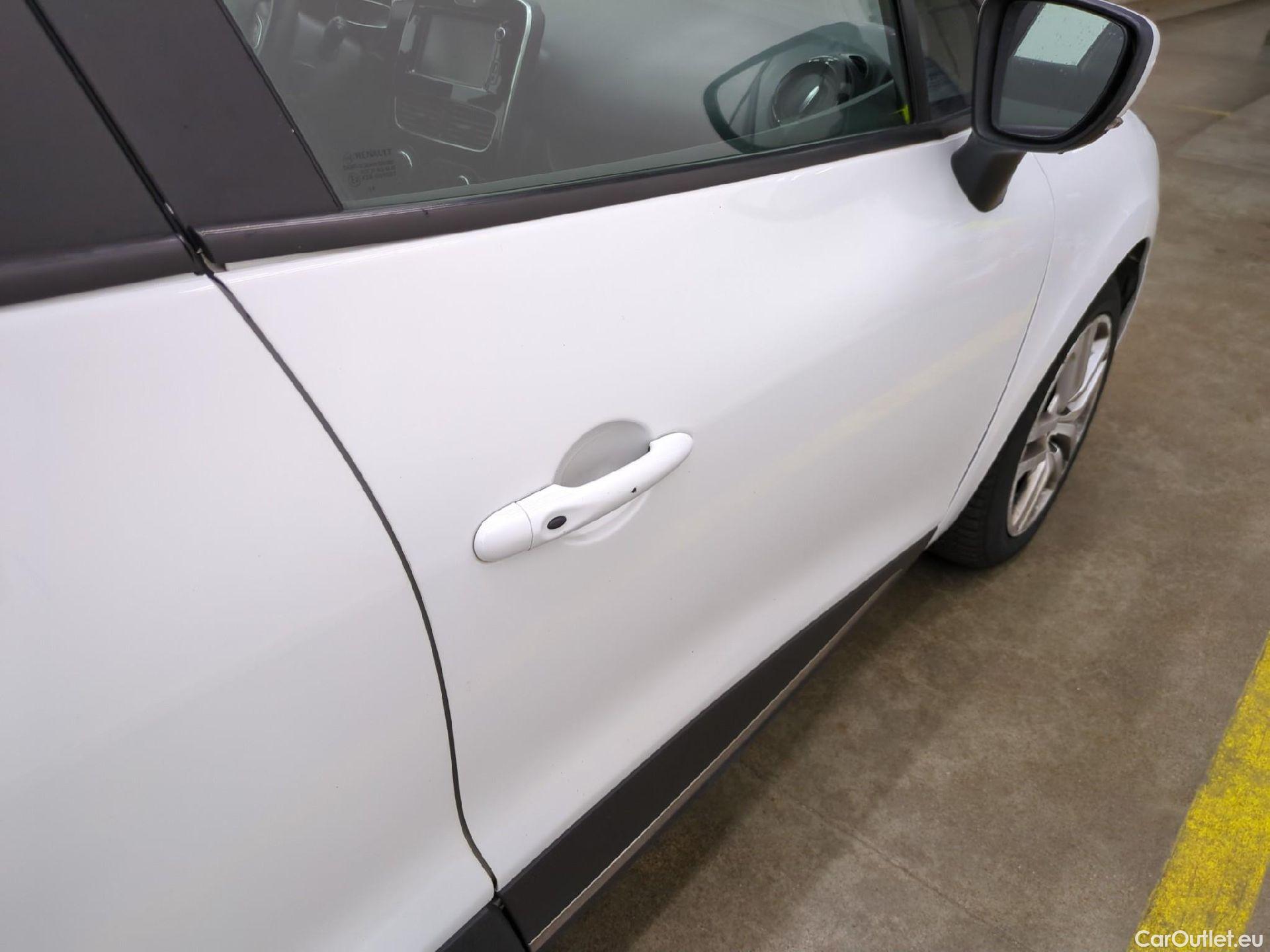  Renault  Clio  IV Business 0.9 TCe 90CV BVM5 E6 #18