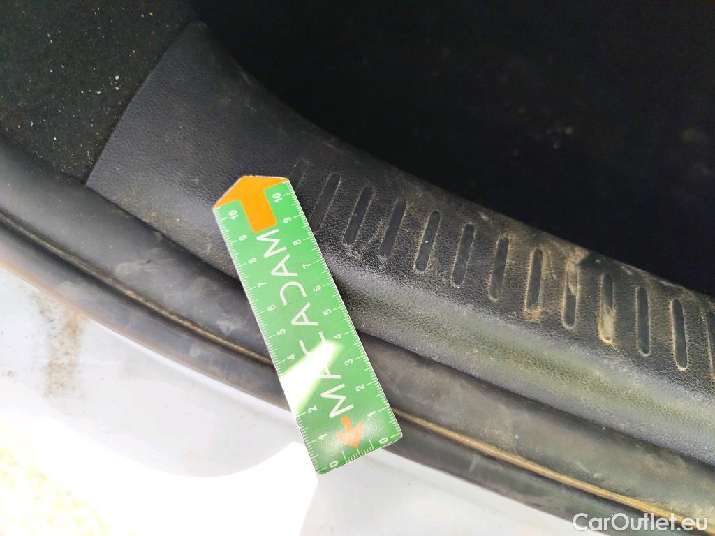  Renault  Clio  IV Business 0.9 TCe 90CV BVM5 E6 #33