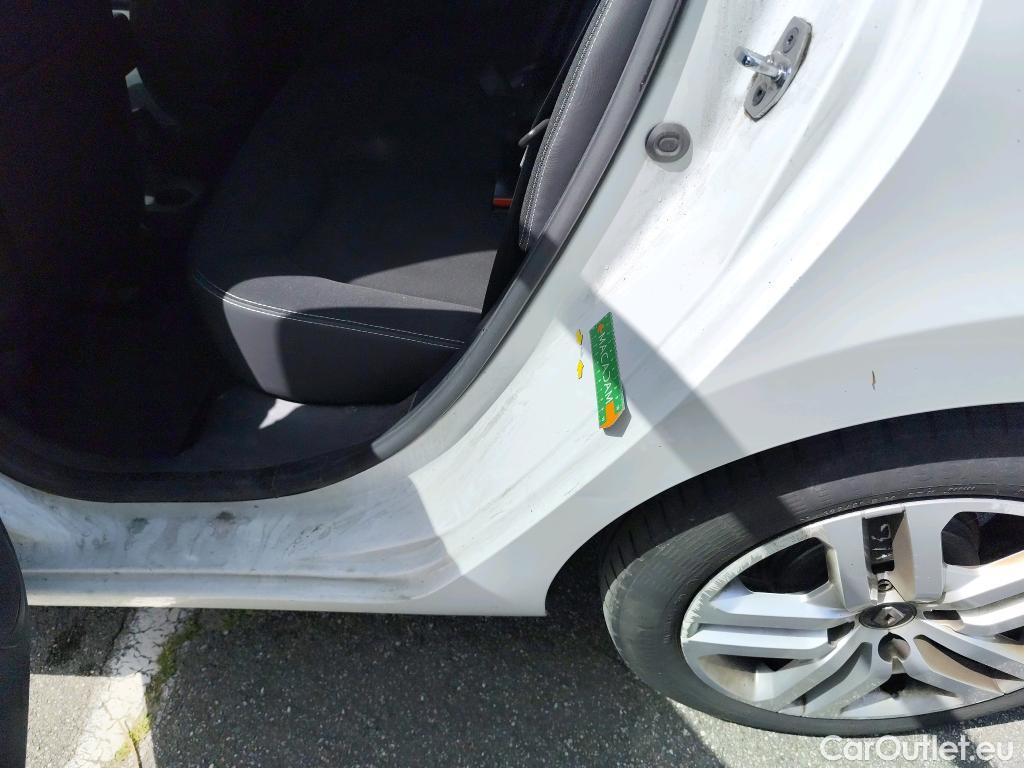  Renault  Clio  IV Business 0.9 TCe 90CV BVM5 E6 #28