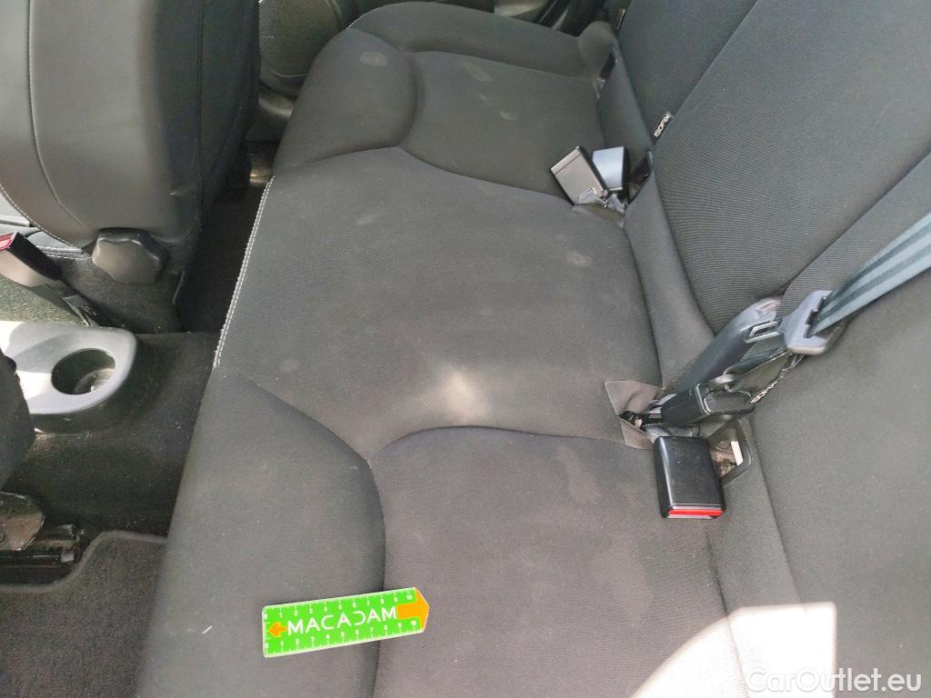  Renault  Clio  IV Business 0.9 TCe 90CV BVM5 E6 #24