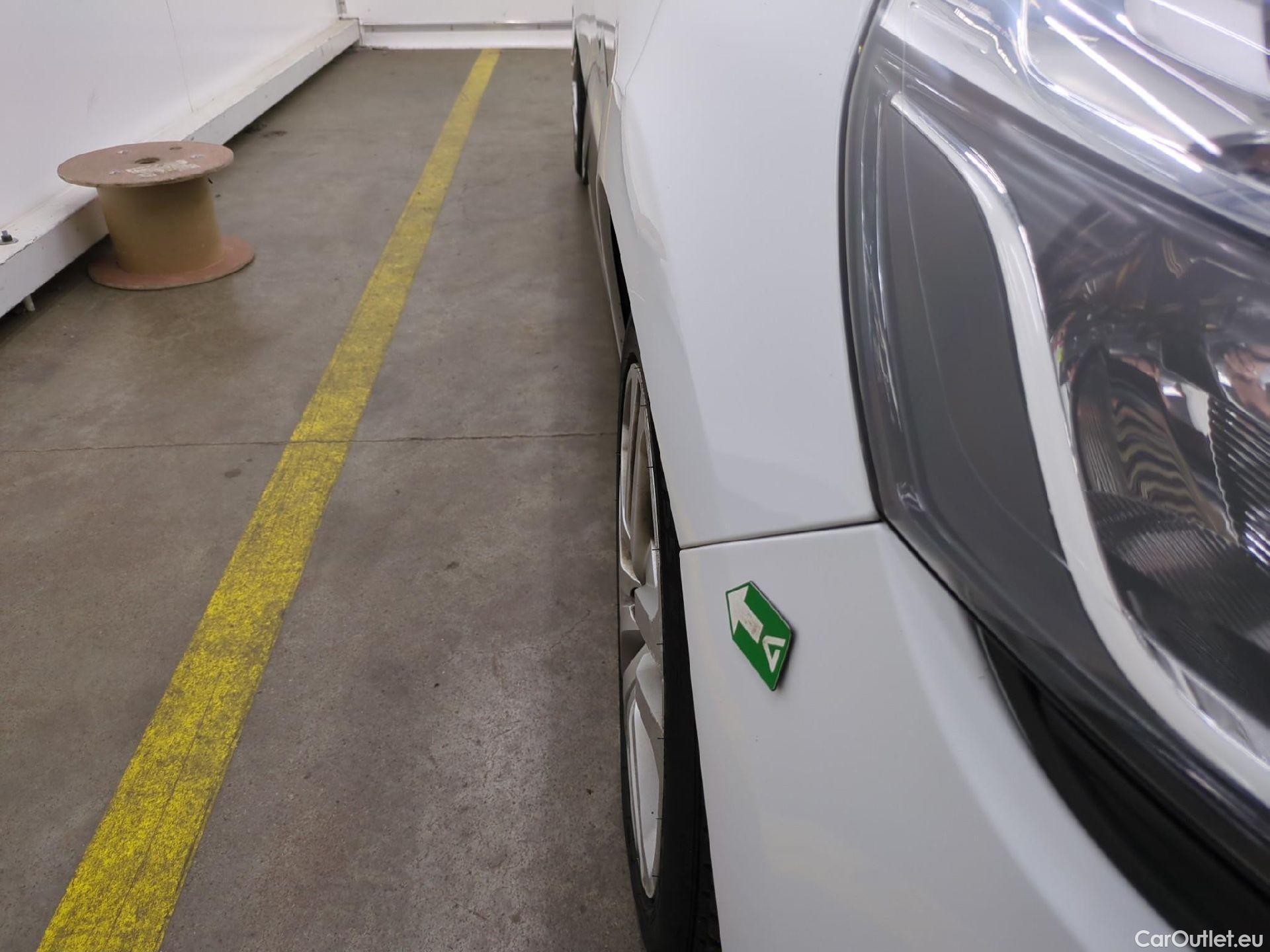  Renault  Clio  IV Business 0.9 TCe 90CV BVM5 E6 #20