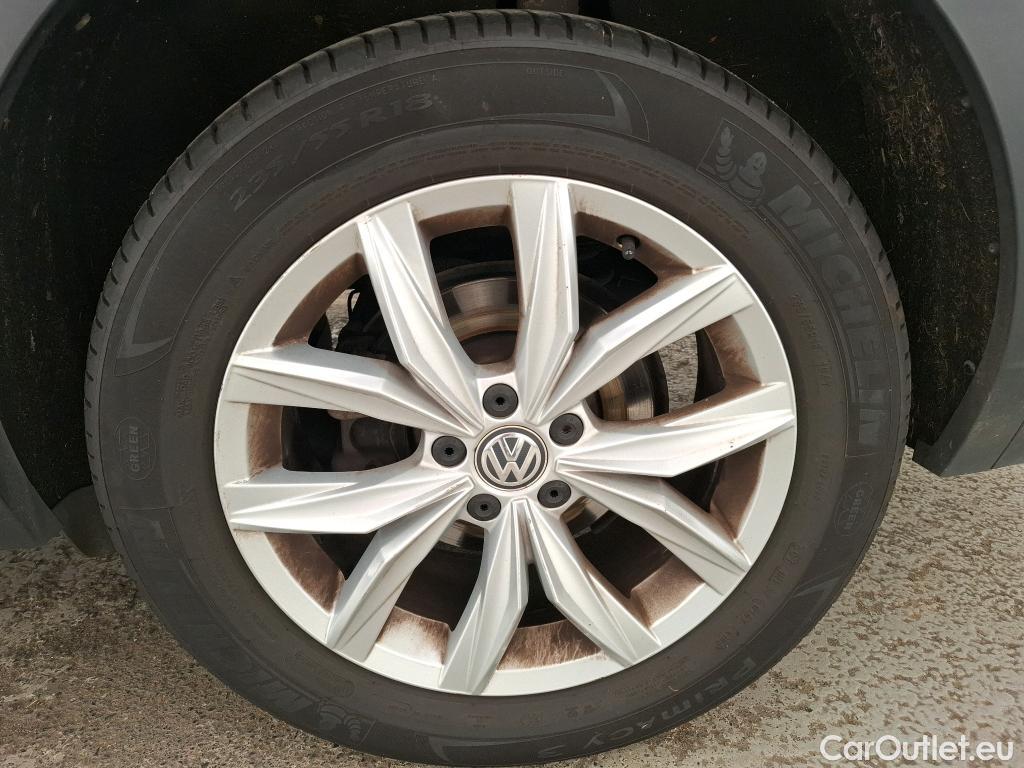  Volkswagen  Tiguan VOLKSWAGEN  Allspace / 2017 / 5P / SUV 2.0 TDI 190 DSG7 Carat 4Motion #32