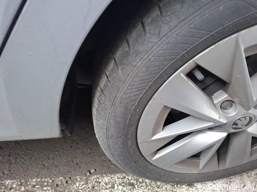  Skoda  Octavia  Combi Style 2.0 TDI 150CV BVA7 E6dT #16