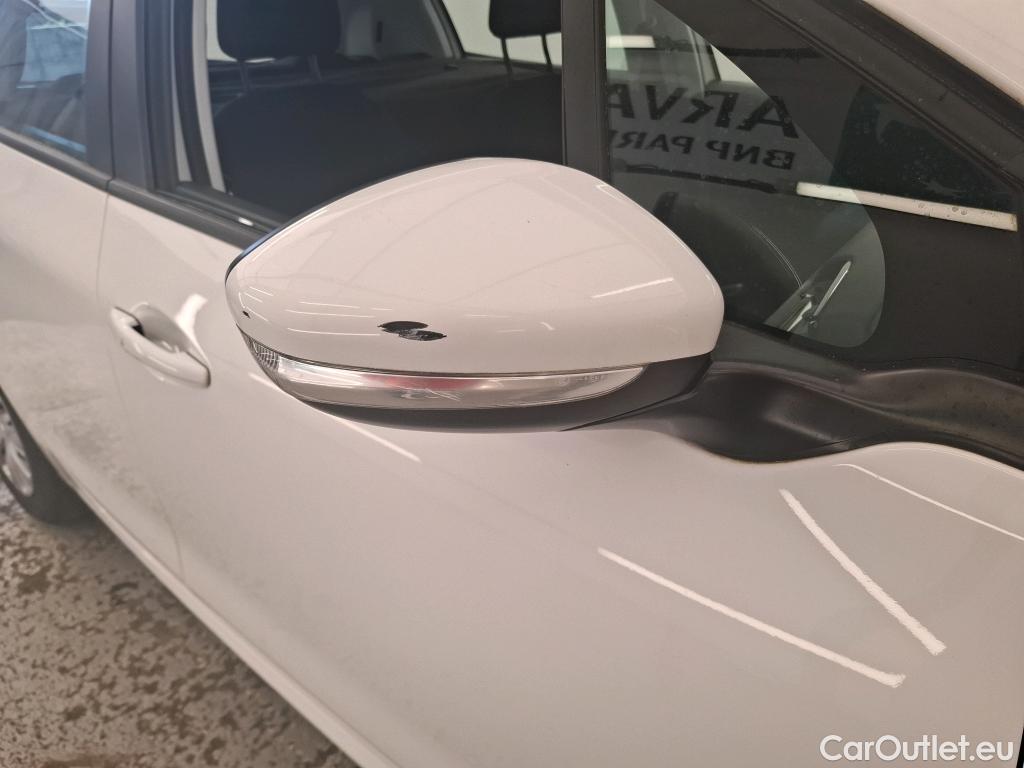  Peugeot  208  Affaire Premium 1.5 HDi 100CV BVM5 E6dT #37
