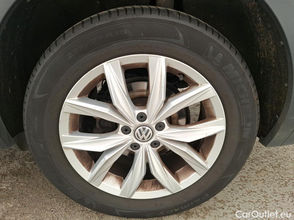  Volkswagen  Tiguan VOLKSWAGEN  Allspace / 2017 / 5P / SUV 2.0 TDI 190 DSG7 Carat 4Motion #42