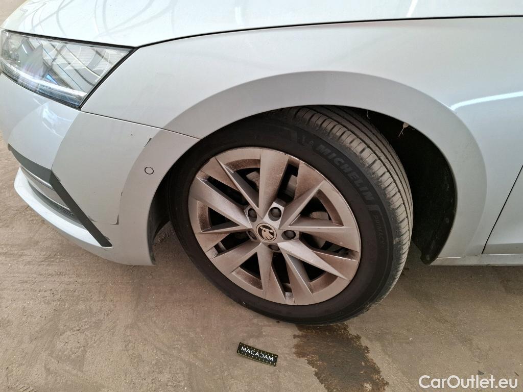  Skoda  Octavia  Combi Style 2.0 TDI 150CV BVA7 E6dT #18