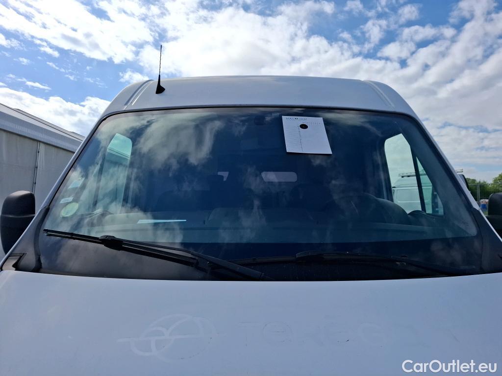  Renault  Master  III Fourgon L2H2 3 5 Grand Confort dCi #24