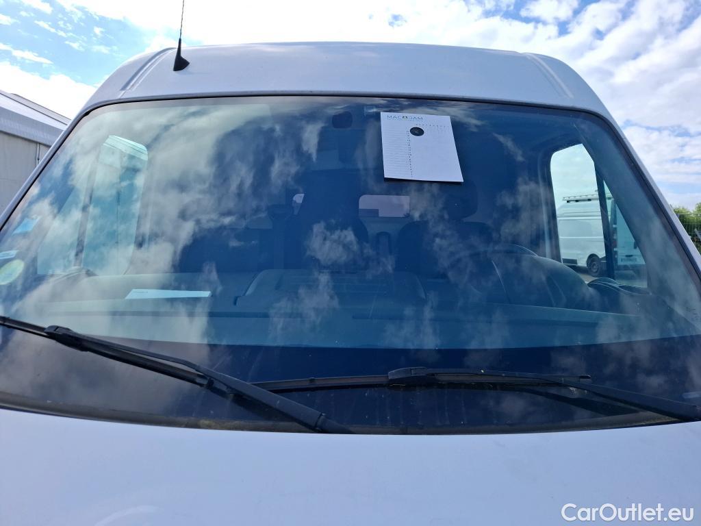  Renault  Master  III Fourgon L2H2 3 5 Grand Confort dCi #52