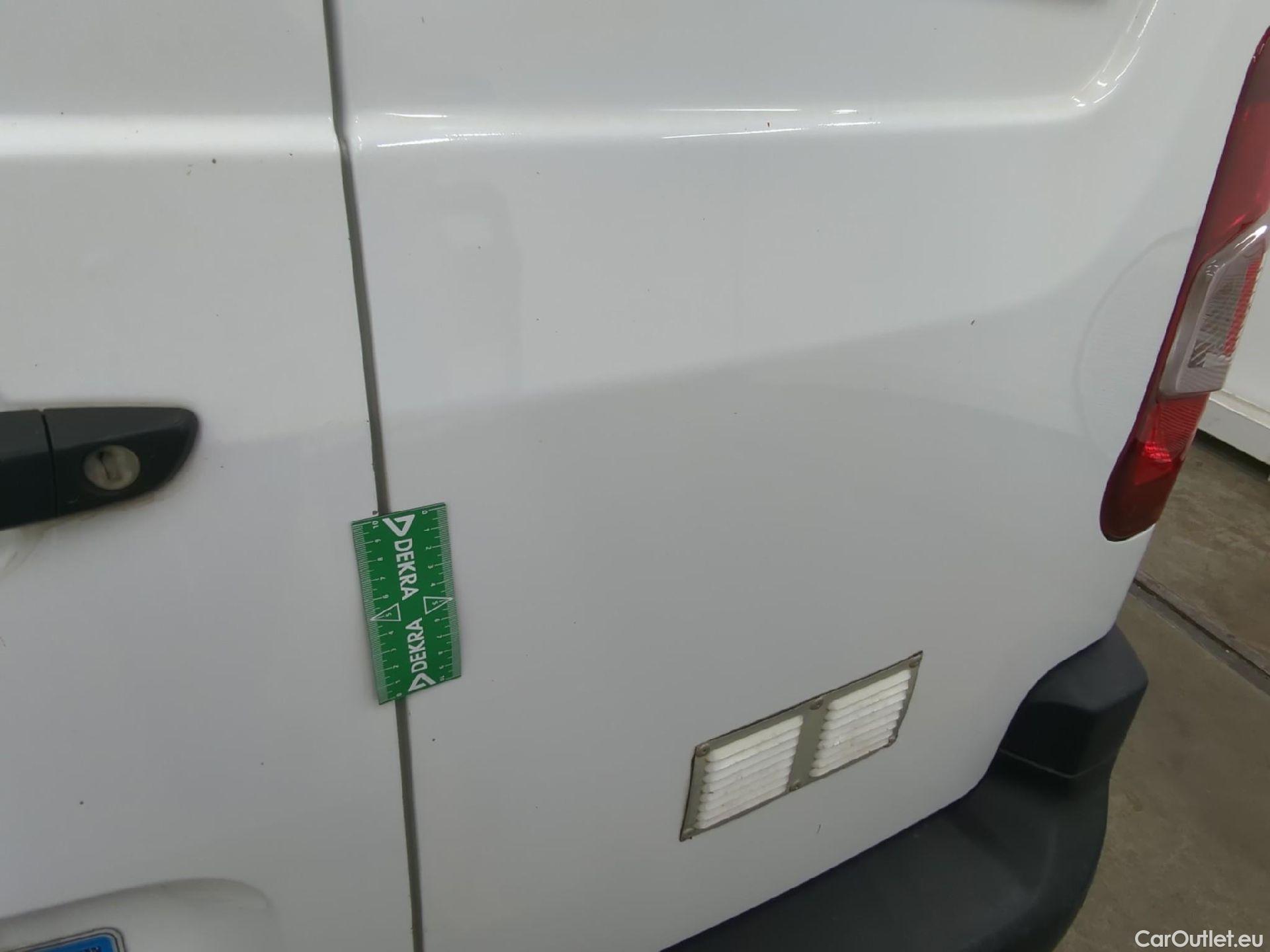  Citroen  Berlingo  Fourgon Club M 650 1.5 BlueHDi 100CV BVM5 E6dT #32