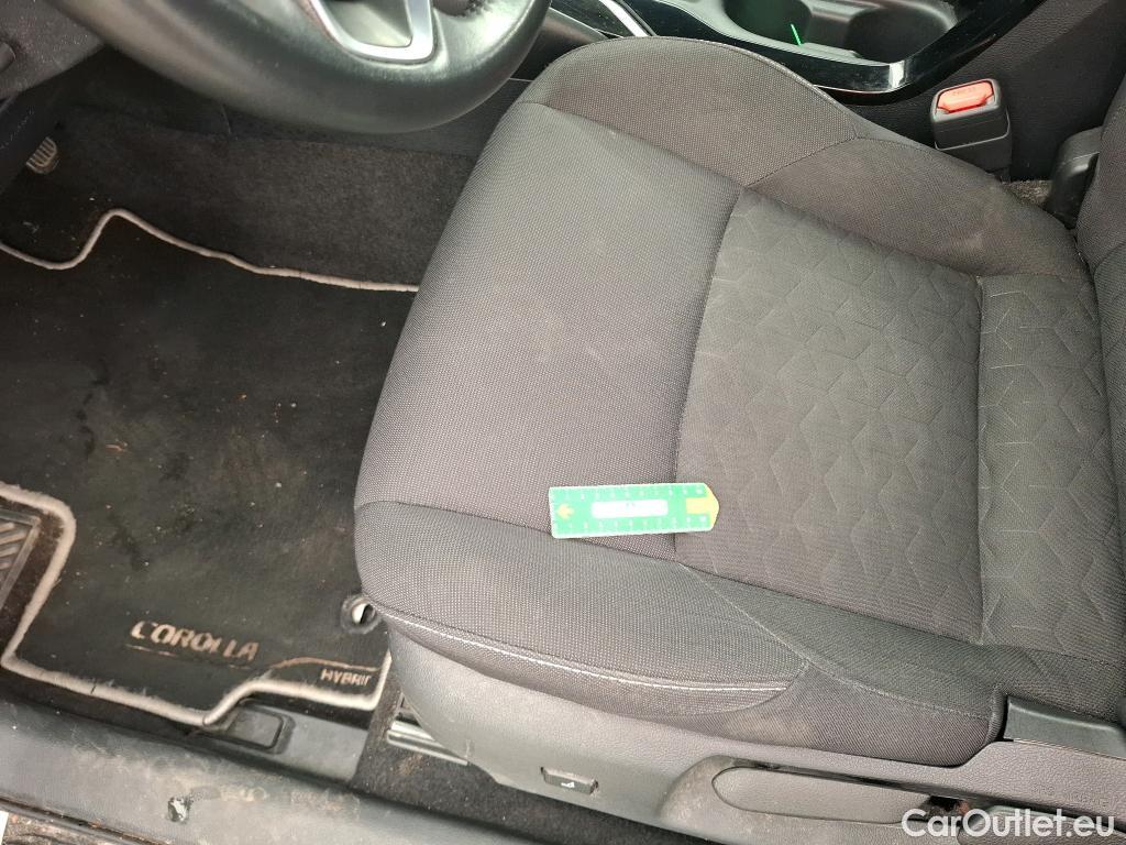  Toyota  Corolla  Touring Sports / 2018 / 5P / Break Hybride 122h Dynamic Business Stage Acad / TRANSFO VP/VF
 #17
