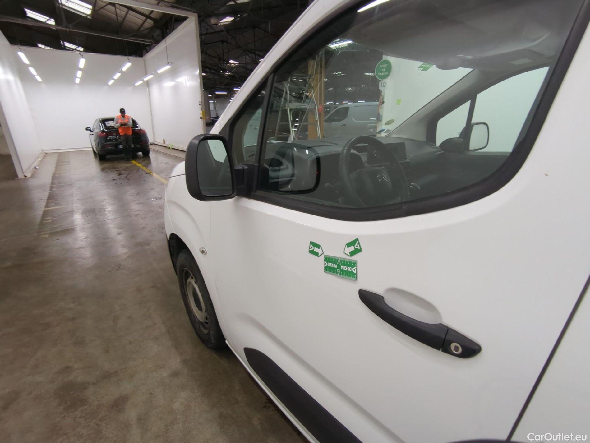  Citroen  Berlingo  Fourgon Club M 650 1.5 BlueHDi 100CV BVM5 E6dT #26