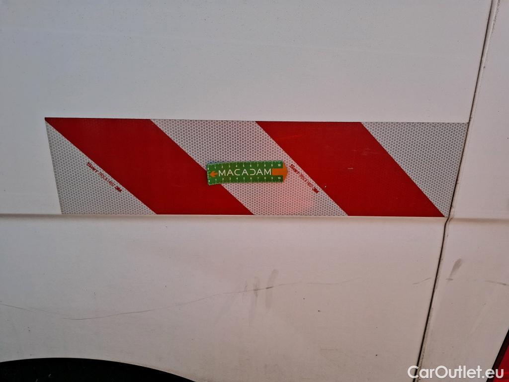  Renault  Master  III Fourgon L2H2 3 5 Grand Confort dCi #61