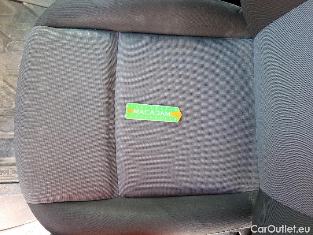  Renault  Master  III Fourgon L2H2 3 5 Grand Confort dCi #53