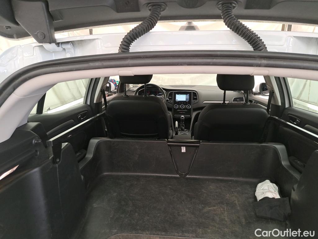  Renault  Megane RENAULT Mégane Société / 2020 / 5P / Berline / VU Air Nav 2P Blue dCi 115 -21B #6