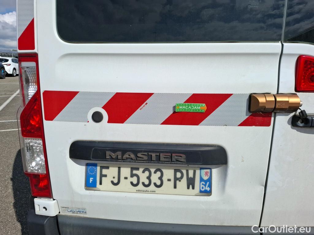  Renault  Master  III Fourgon L2H2 3 5 Grand Confort dCi #62