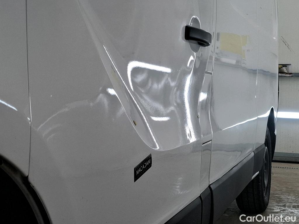  Renault  Trafic RENAULT  VU 4p Fourgon FG GCF L2H1 1300 dCi 120 #70