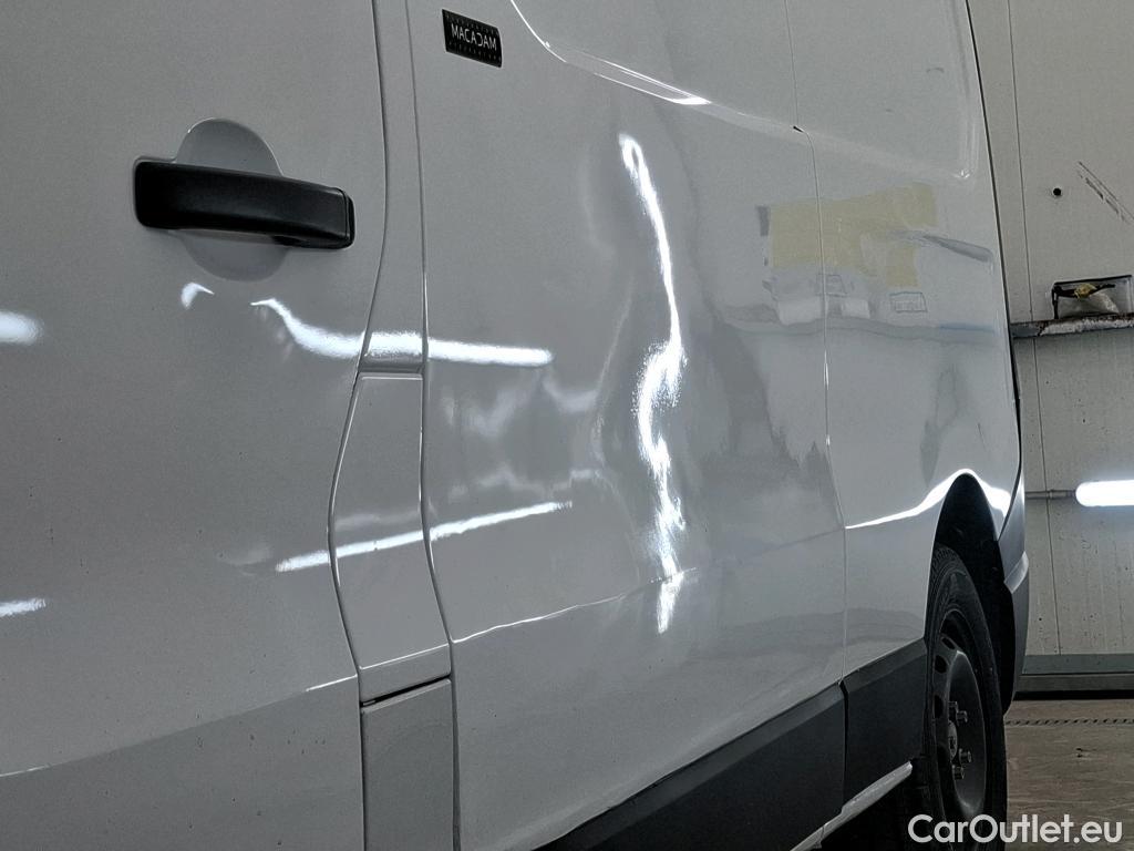  Renault  Trafic RENAULT  VU 4p Fourgon FG GCF L2H1 1300 dCi 120 #10