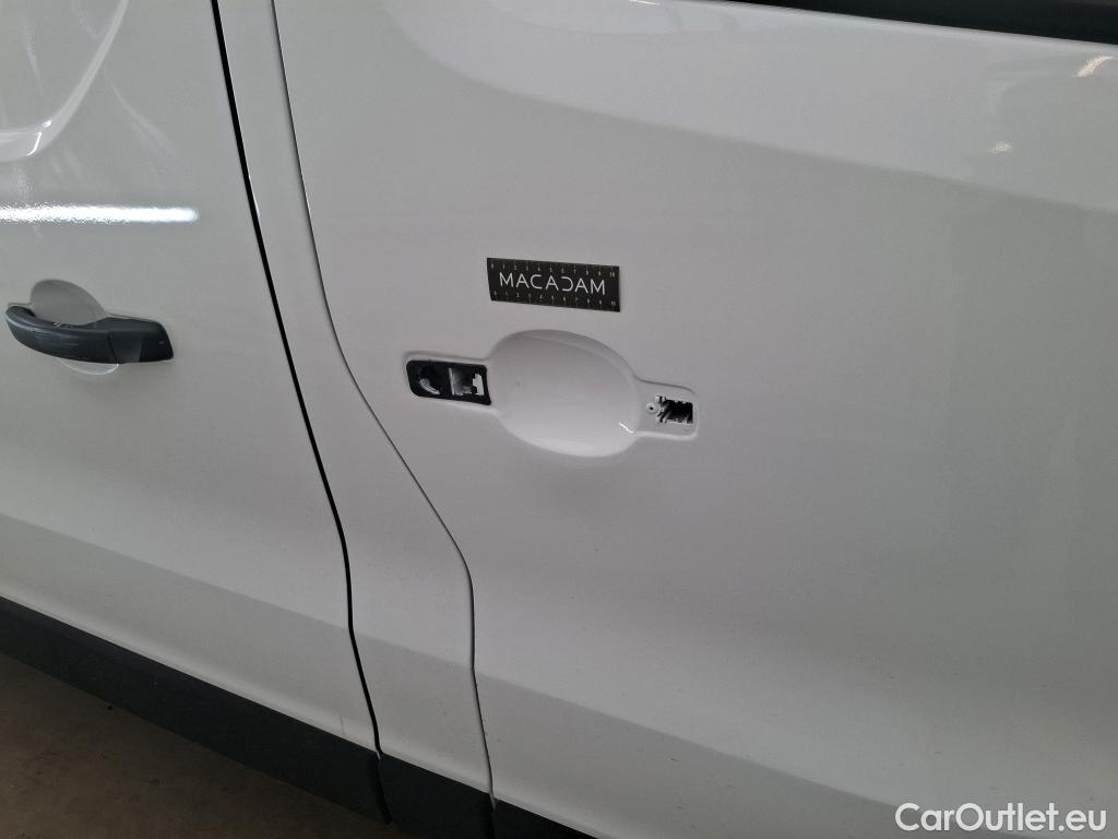  Renault  Trafic RENAULT  VU 4p Fourgon FG GCF L2H1 1300 dCi 120 #124