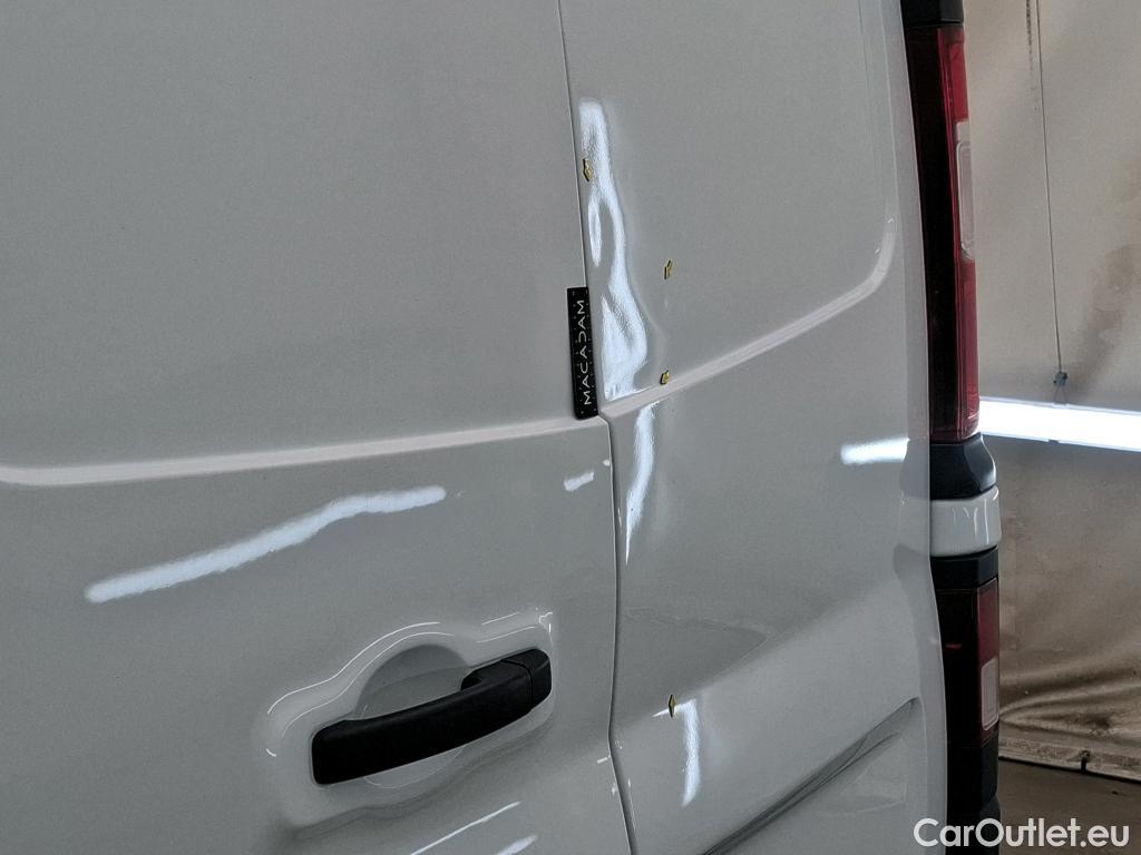  Renault  Trafic RENAULT  VU 4p Fourgon FG GCF L2H1 1300 dCi 120 #46