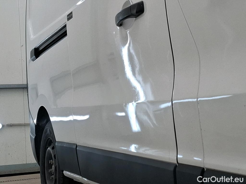  Renault  Trafic RENAULT  VU 4p Fourgon FG GCF L2H1 1300 dCi 120 #56