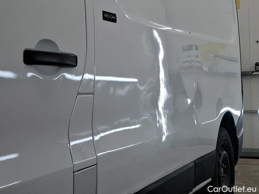  Renault  Trafic RENAULT  VU 4p Fourgon FG GCF L2H1 1300 dCi 120 #8