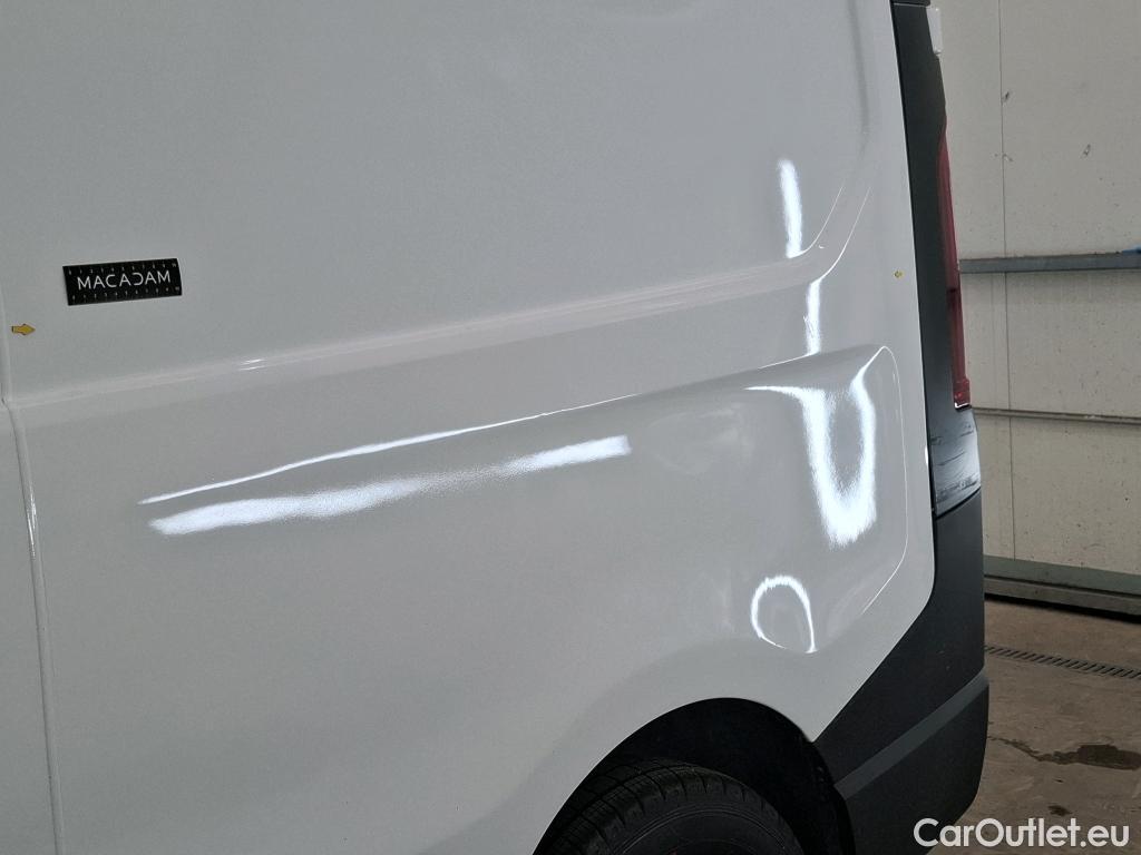  Renault  Trafic RENAULT  VU 4p Fourgon FG GCF L2H1 1300 dCi 120 #29