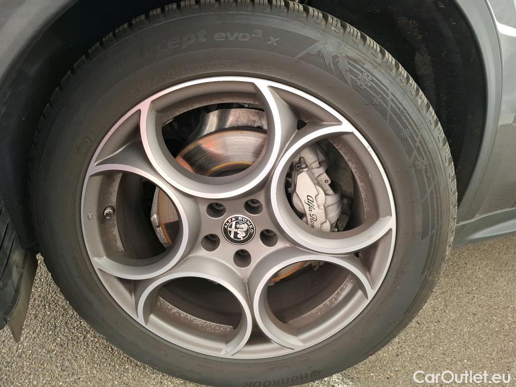  Alfa Romeo   STELVIO Stelvio Sprint Q4 2.2 JTDM 190CV BVA8 E6d #20