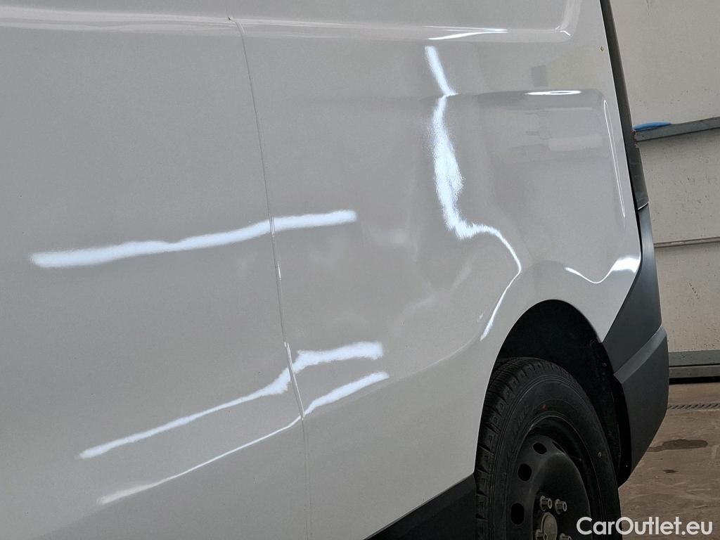  Renault  Trafic RENAULT  VU 4p Fourgon FG GCF L2H1 1300 dCi 120 #36