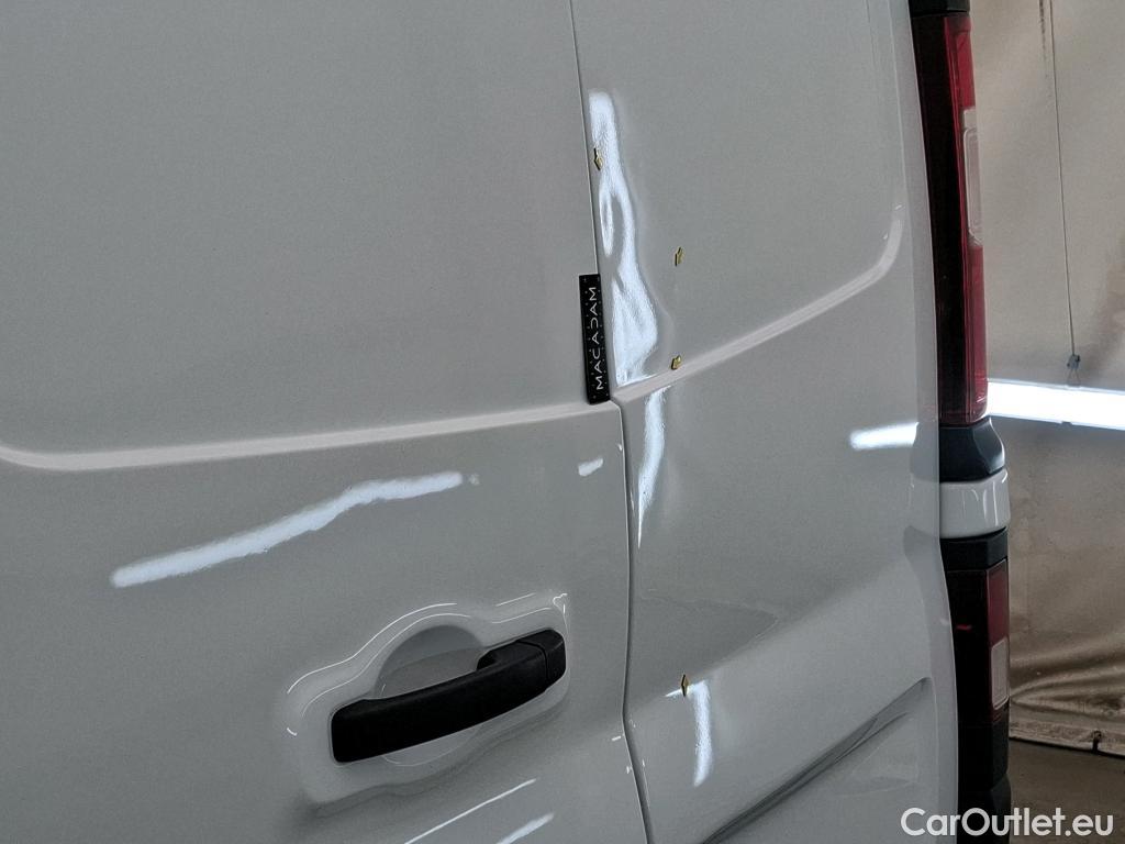  Renault  Trafic RENAULT  VU 4p Fourgon FG GCF L2H1 1300 dCi 120 #47