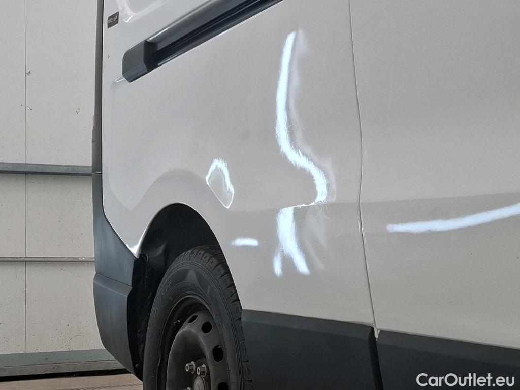  Renault  Trafic RENAULT  VU 4p Fourgon FG GCF L2H1 1300 dCi 120 #22