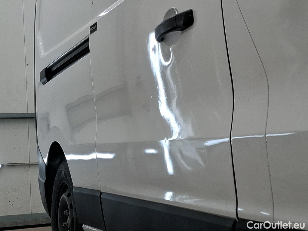  Renault  Trafic RENAULT  VU 4p Fourgon FG GCF L2H1 1300 dCi 120 #55