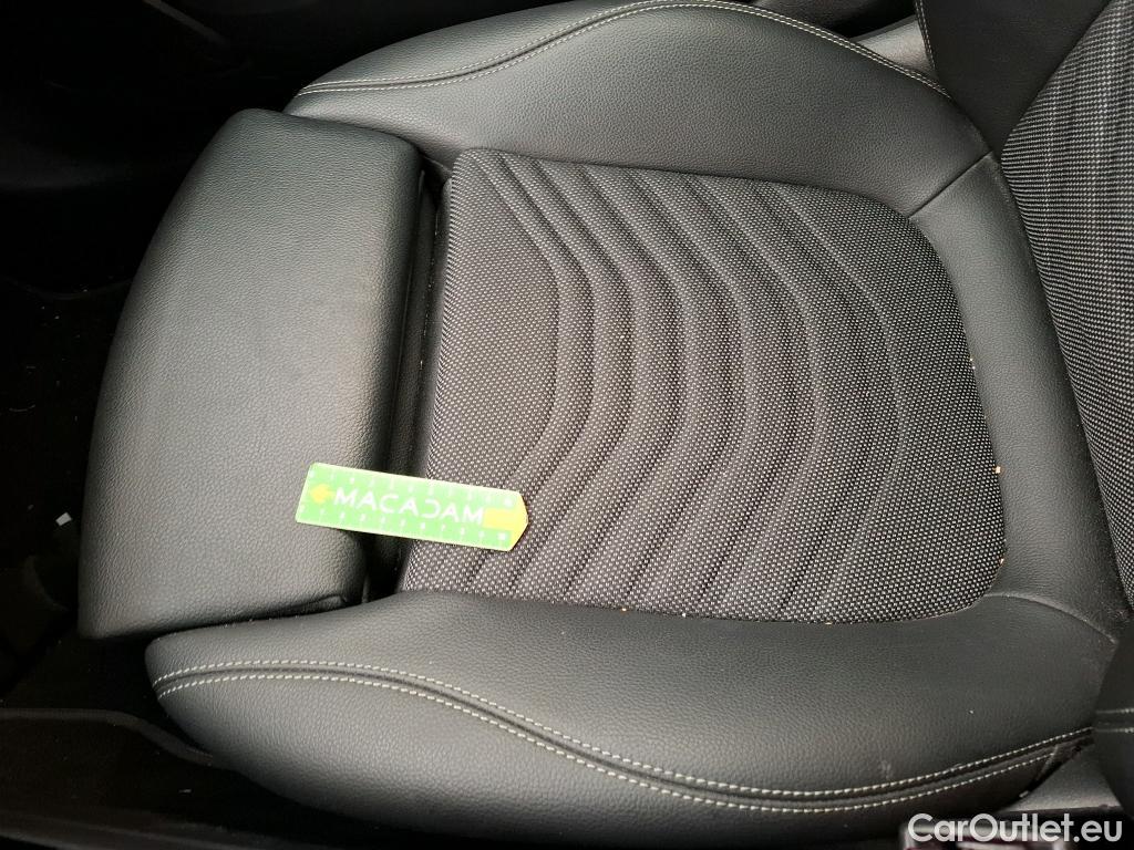  Mercedes  A-Klasse MERCEDES-BENZ Classe A Compact / 2018 / 5P / Berline A 200 Business Line 7G-DCT #30