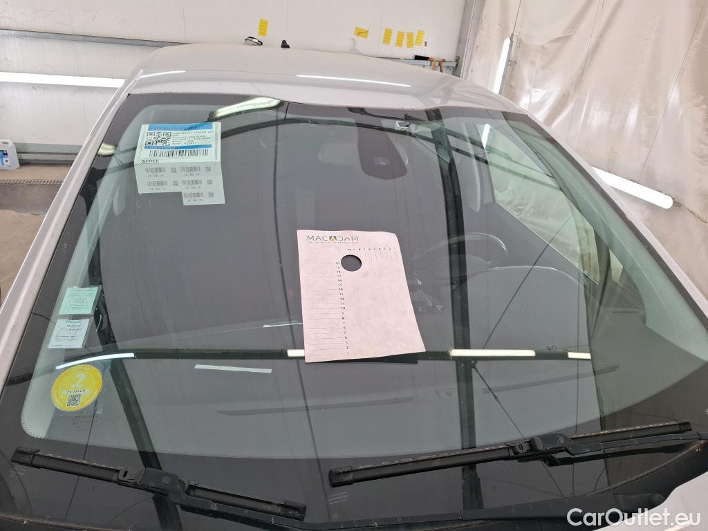  Peugeot  208  Allure Business 1.6 HDi 100CV BVM5 E6 #31
