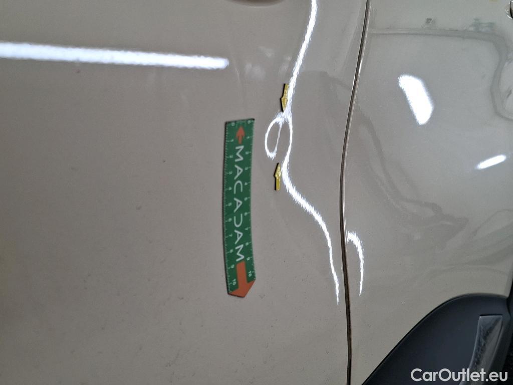  Renault  Captur  Business 0.9 TCe 90CV BVM5 E6 #24