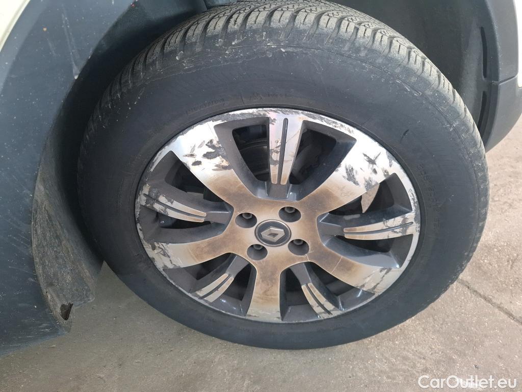  Renault  Captur  Business 0.9 TCe 90CV BVM5 E6 #15