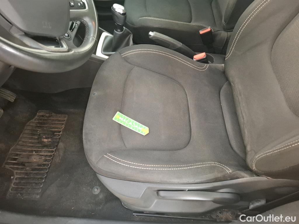  Renault  Captur  Business 0.9 TCe 90CV BVM5 E6 #5
